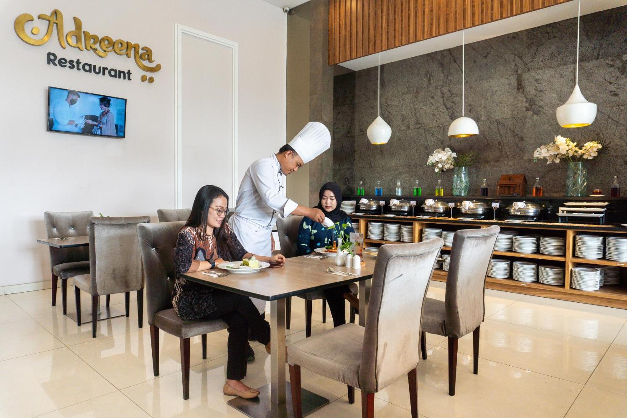 Grand Serela Yogyakarta Exterior foto