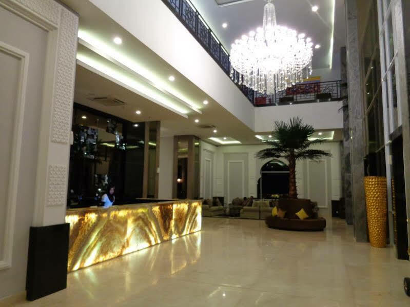 Grand Serela Yogyakarta Exterior foto