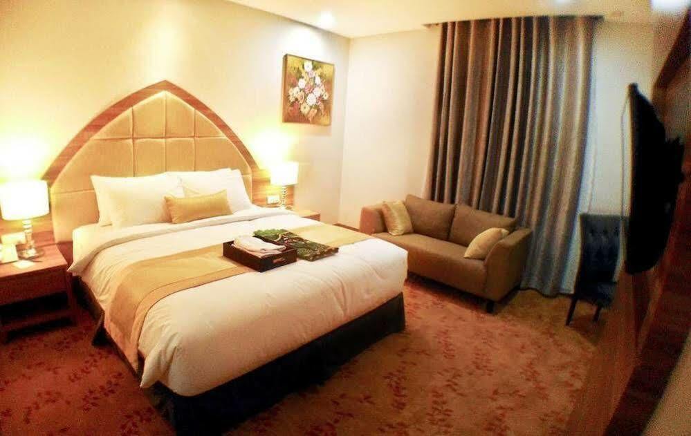 Grand Serela Yogyakarta Exterior foto